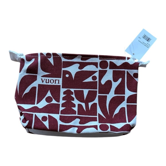 VUORI Lmt Edition Holiday 25 Strawberry Pouch. New with Tags - Picture 3 of 10